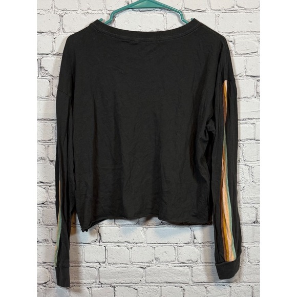 Rip Curl Graphic Tee Long Sleeve Crop Top Striped Sleeve Casual‎ Top size Large - Picture 3 of 5